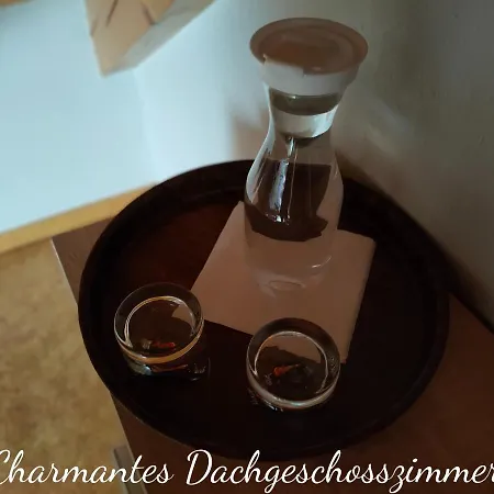 Homestay B&B Waghaeusel - Charmante Dachgeschosszimmer Im Privathaus