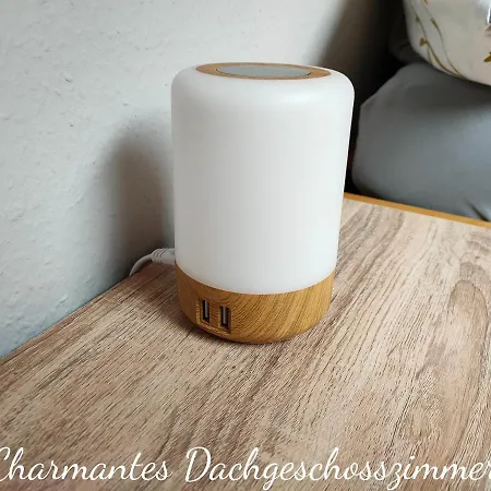 Homestay B&B Waghaeusel - Charmante Dachgeschosszimmer Im Privathaus *
